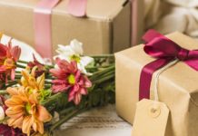 Цветы: обязательный атрибут всех праздников и подарков