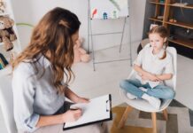 Почему важно понимать детскую психологию?