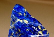 Лазурит: один из самых известных в мире камней