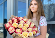 Какие розы дарить девушке: советы флористов