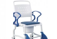 Как выбрать кресло-каталку с туалетом