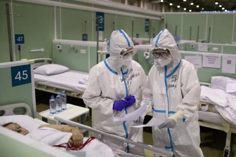 Оперштаб: Заболеваемость коронавирусом в России за неделю увеличилась на 9,7%