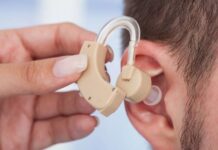 Как подобрать слуховой аппарат: рекомендации и параметры выбора