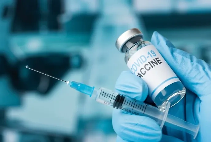 В Германии мужчина сделал себе 217 прививок от ковида, избежав побочных эффектов