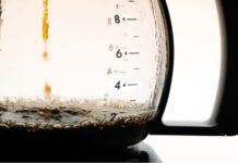 Неправильне вживання кави призводить до втрати кальцію — лікарі